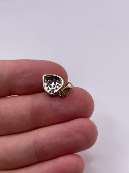 9ct gold diamond heart pendant