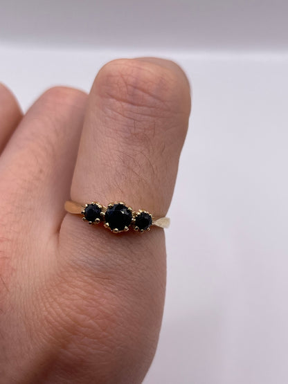 9ct gold sapphire ring