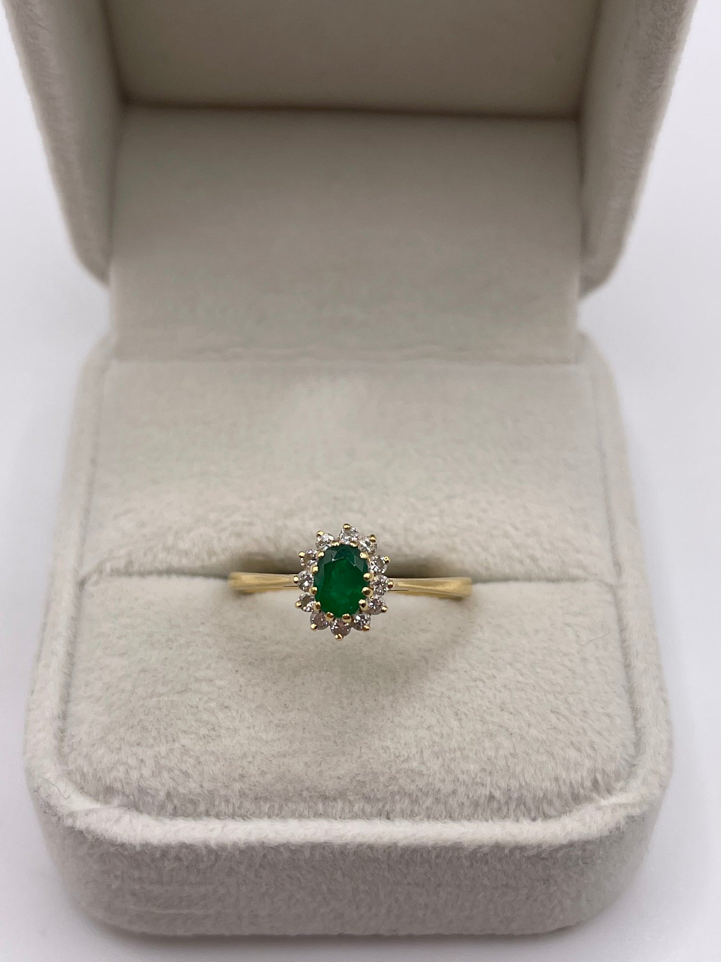 18ct gold emerald and diamond ring
