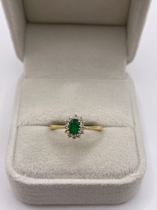 18ct gold emerald and diamond ring