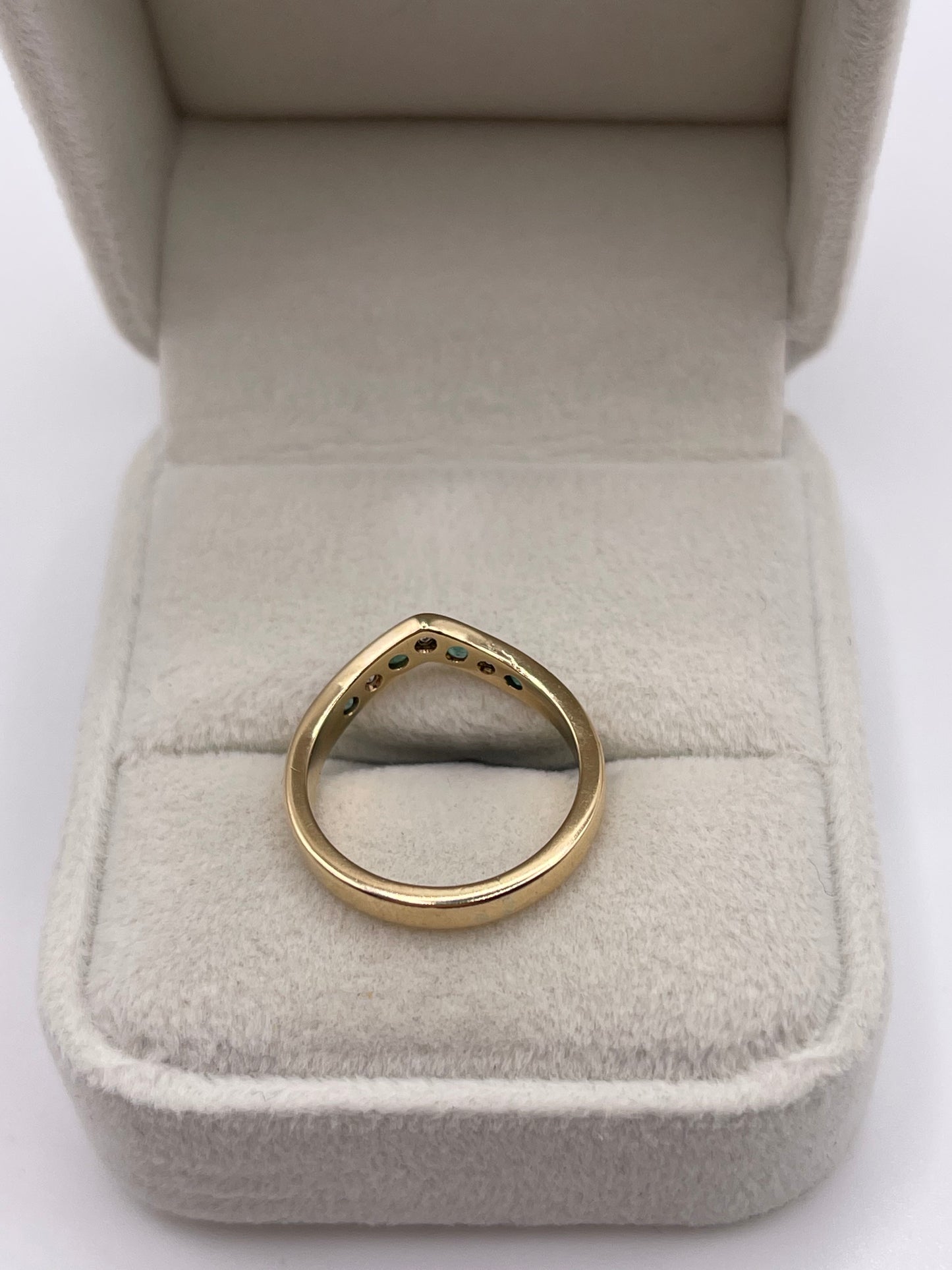 9ct gold emerald and cz wishbone ring