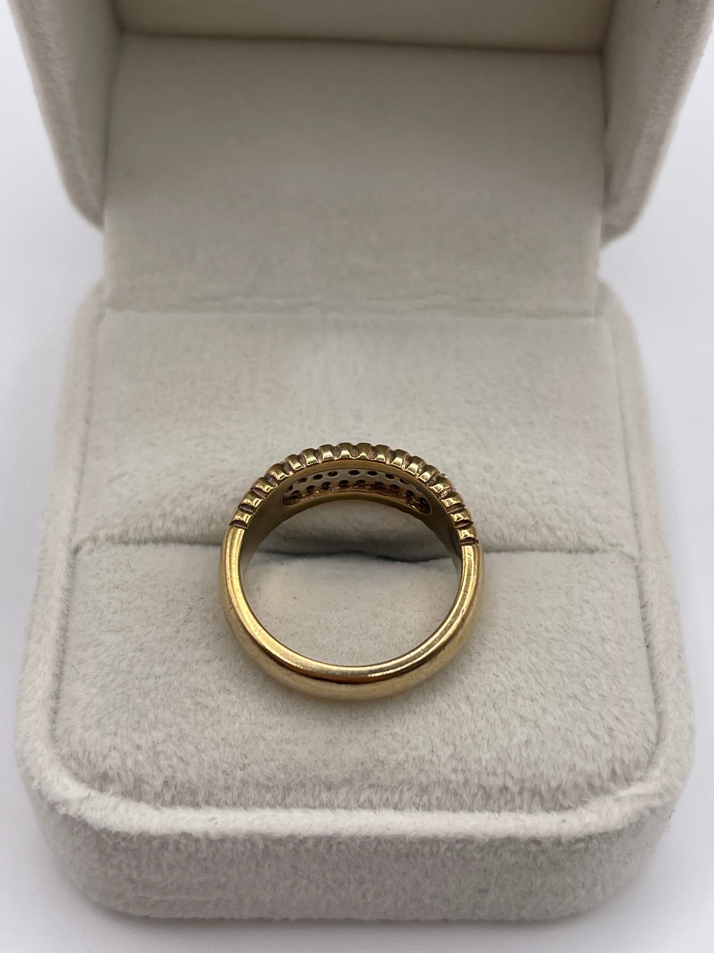 9ct gold diamond cluster ring