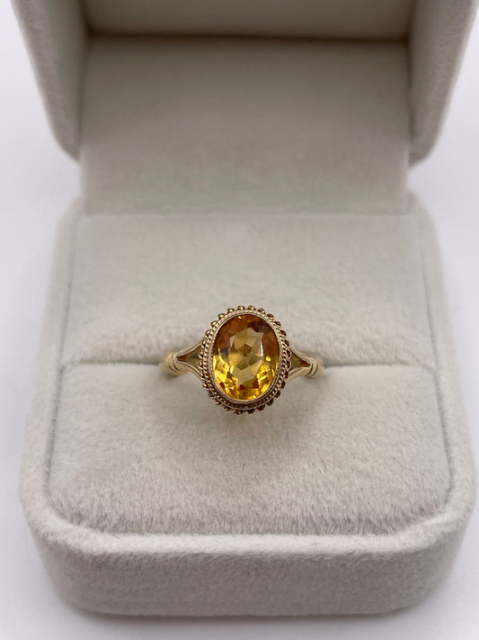 9ct gold citrine ring