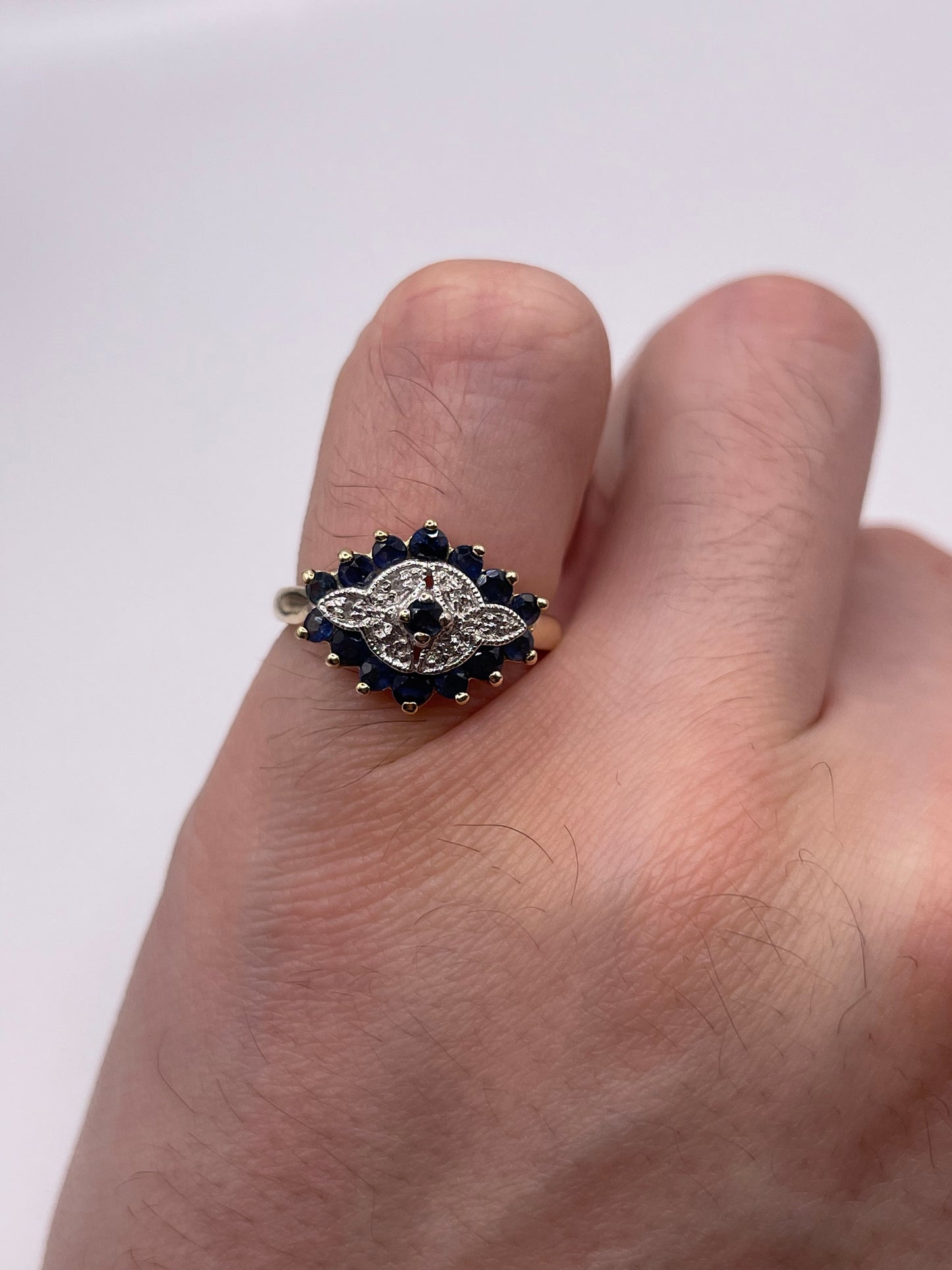 9ct gold sapphire and diamond ring