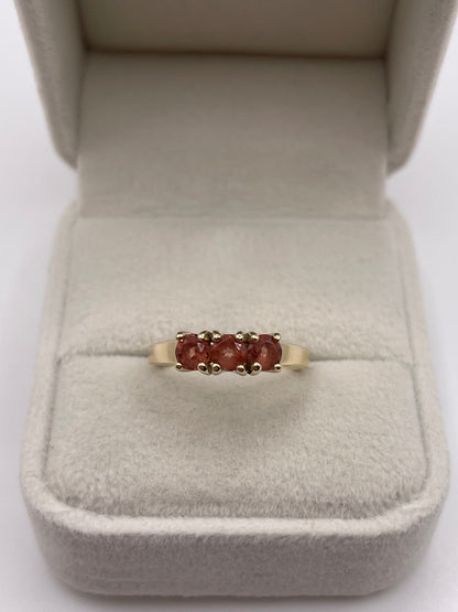 9ct gold quartz ring