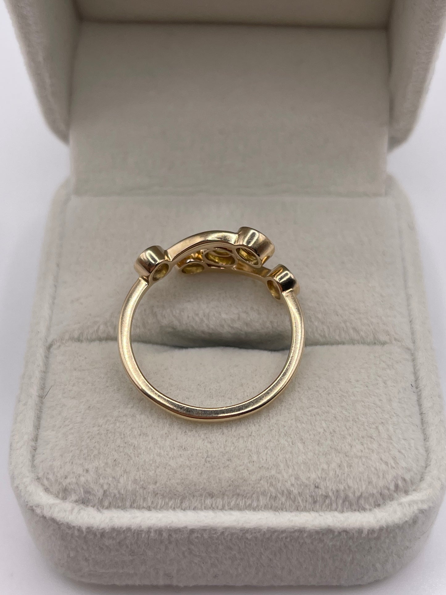 9ct gold citrine ring