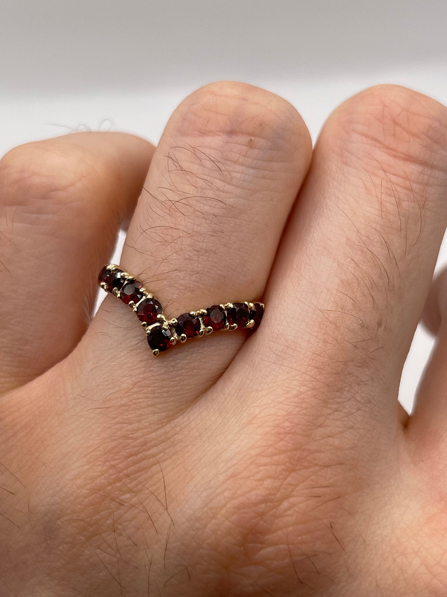 9ct gold garnet wishbone ring