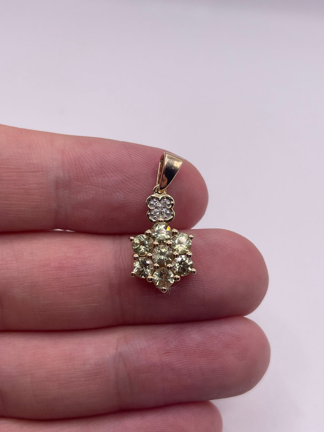 9ct gold quartz and diamond pendant