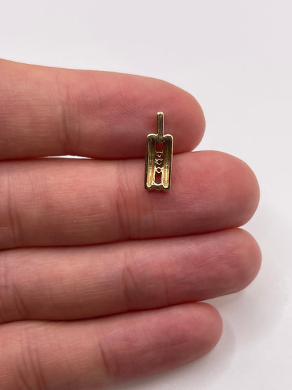 9ct gold diamond pendant