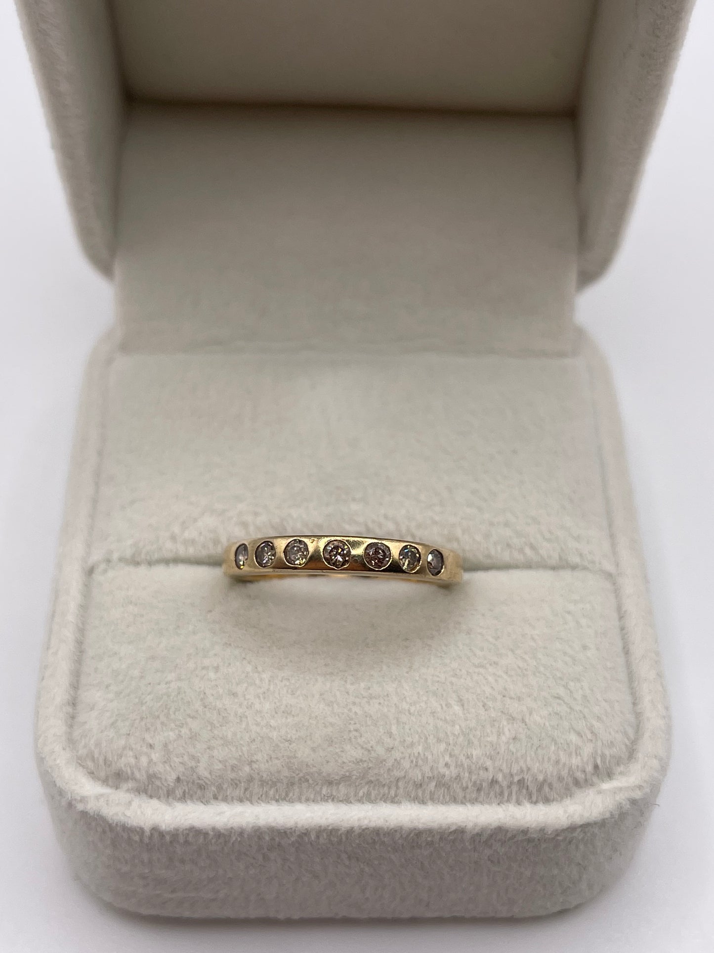 9ct gold cognac diamond ring