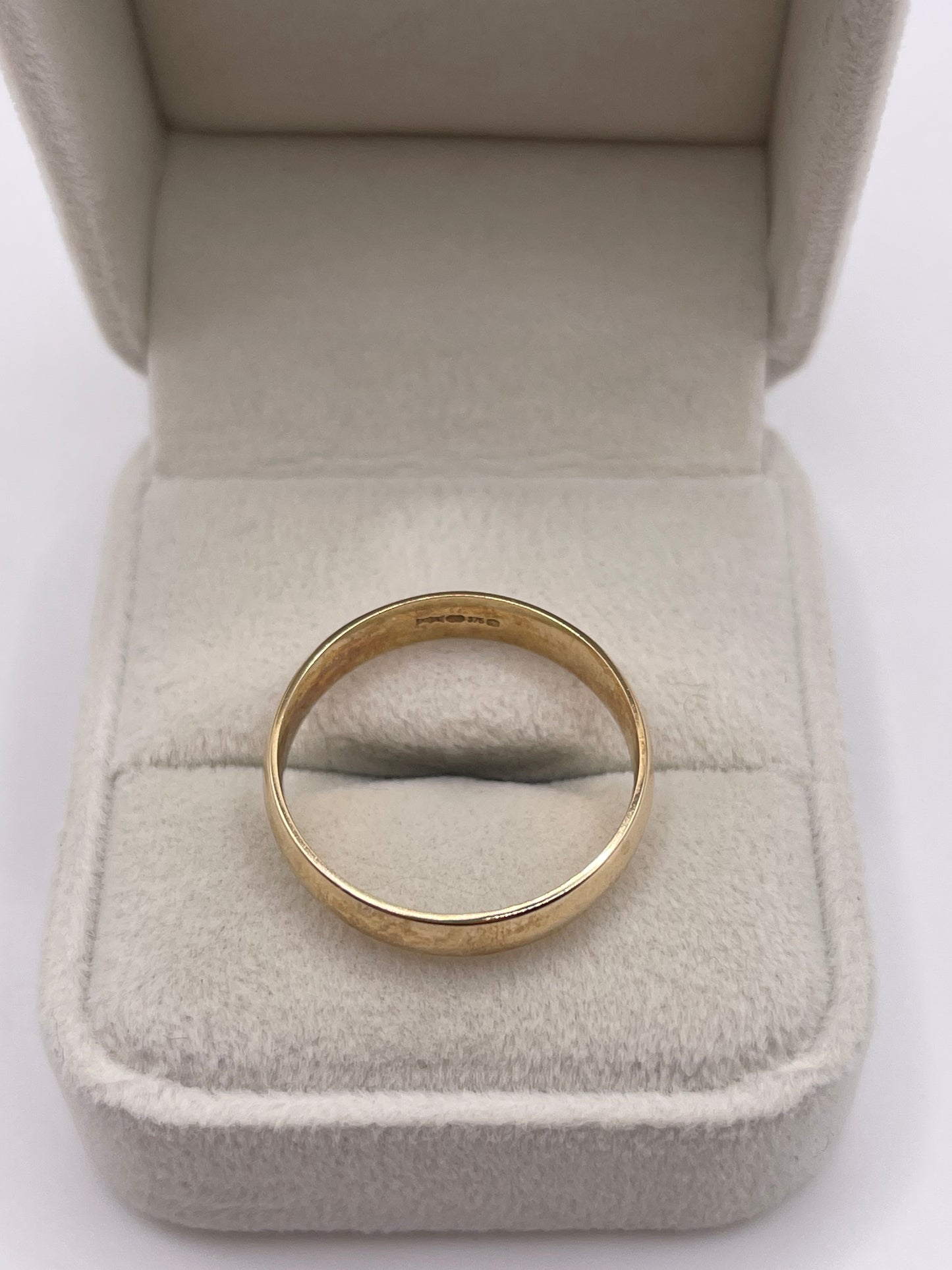 9ct gold band