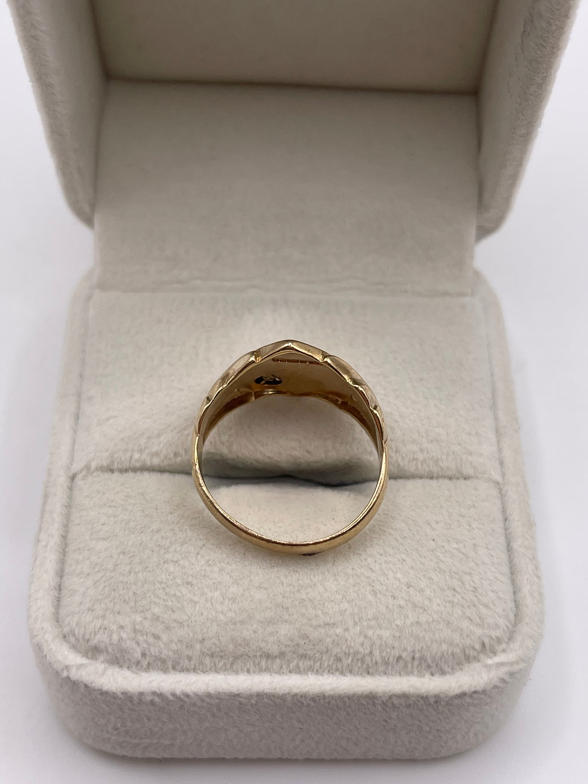 9ct gold diamond shield signet ring