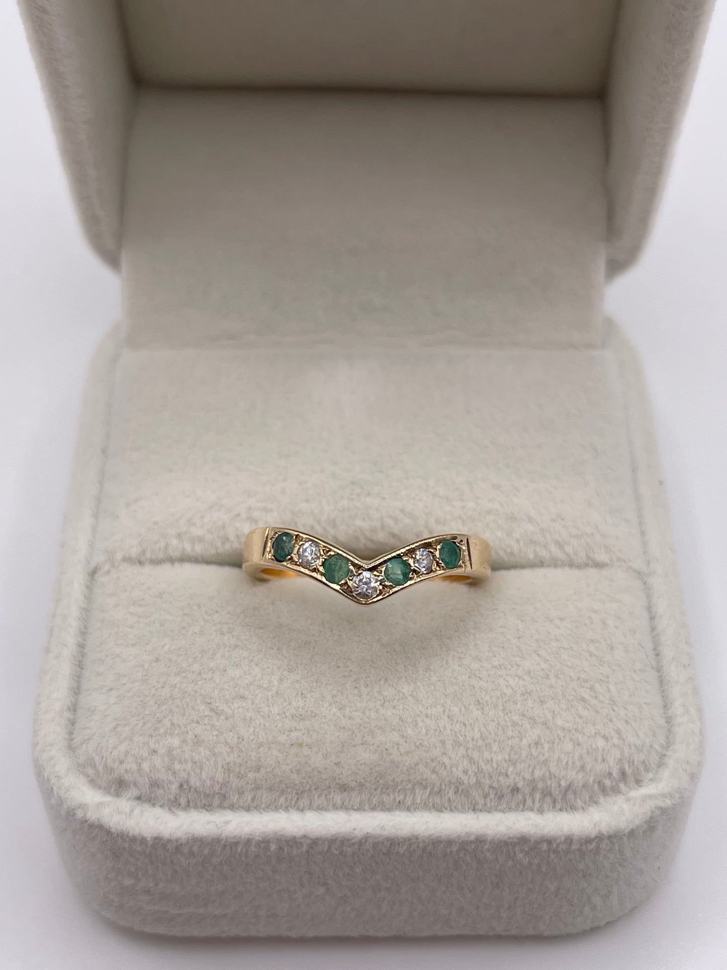 9ct gold emerald and cz wishbone ring