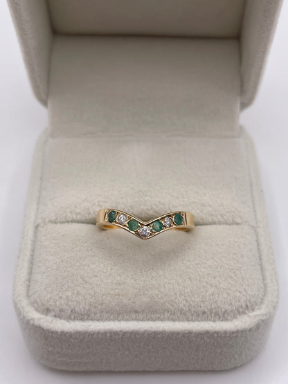 9ct gold emerald and cz wishbone ring