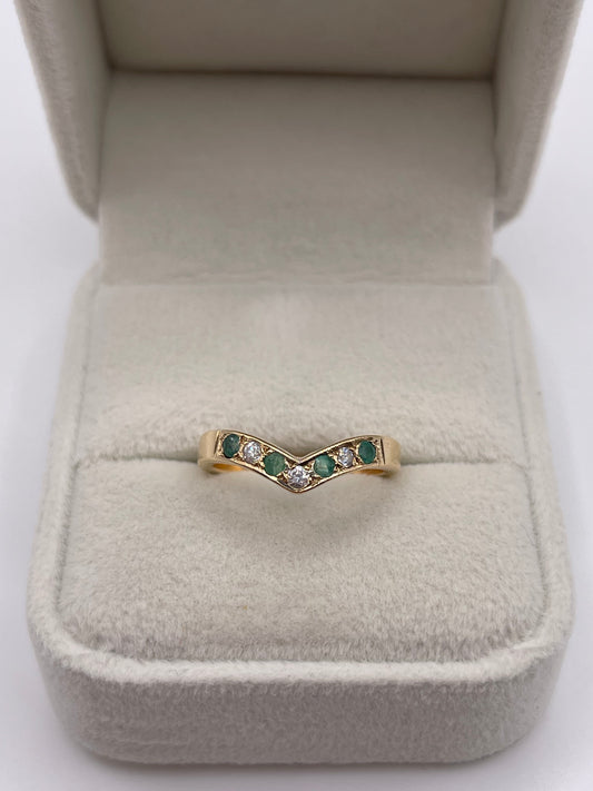 9ct gold emerald and cz wishbone ring