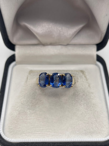9ct gold kyanite ring