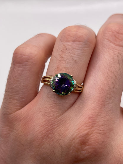 9ct gold mystic topaz and diamond ring