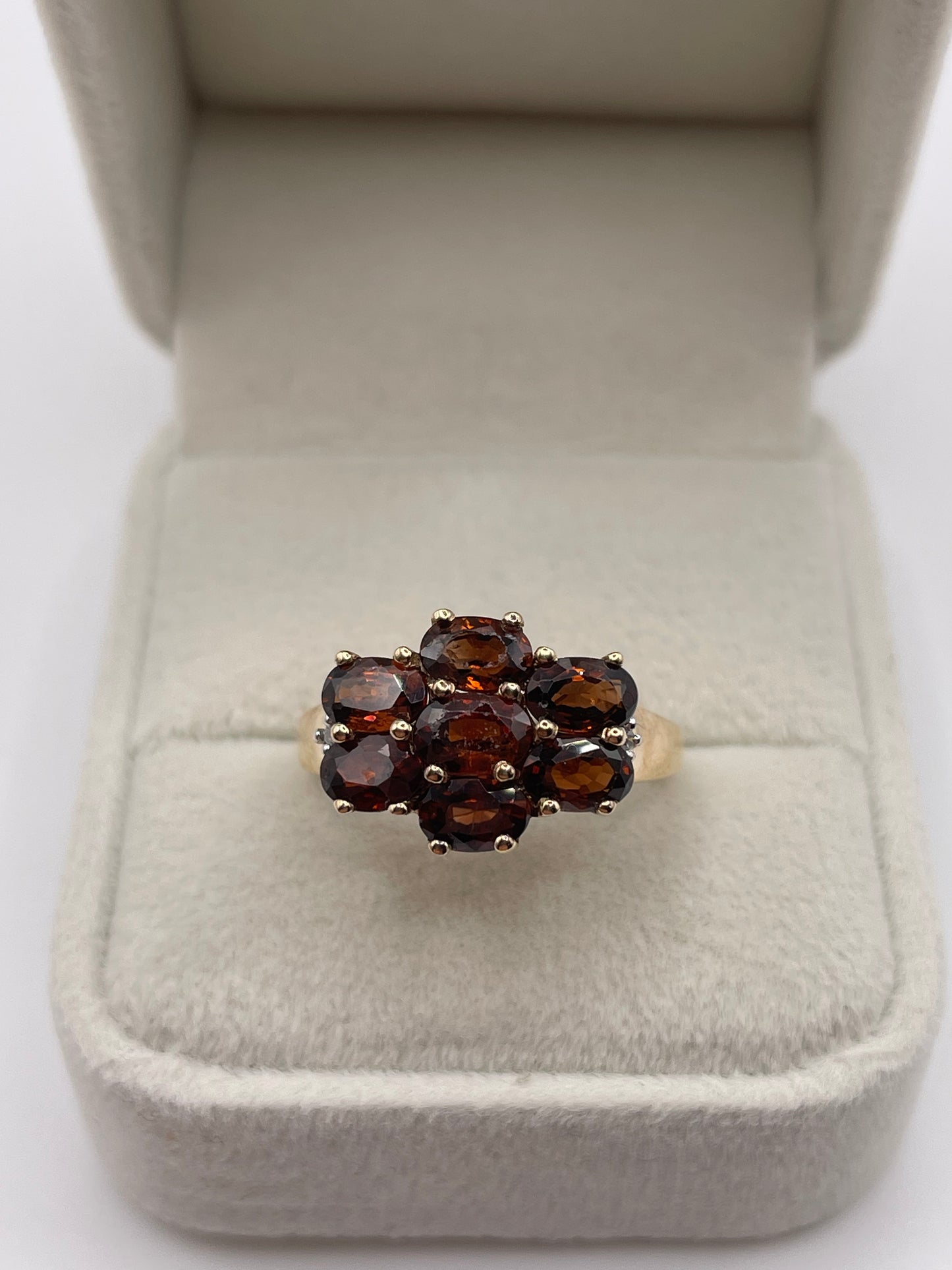 9ct gold spinel and diamond ring