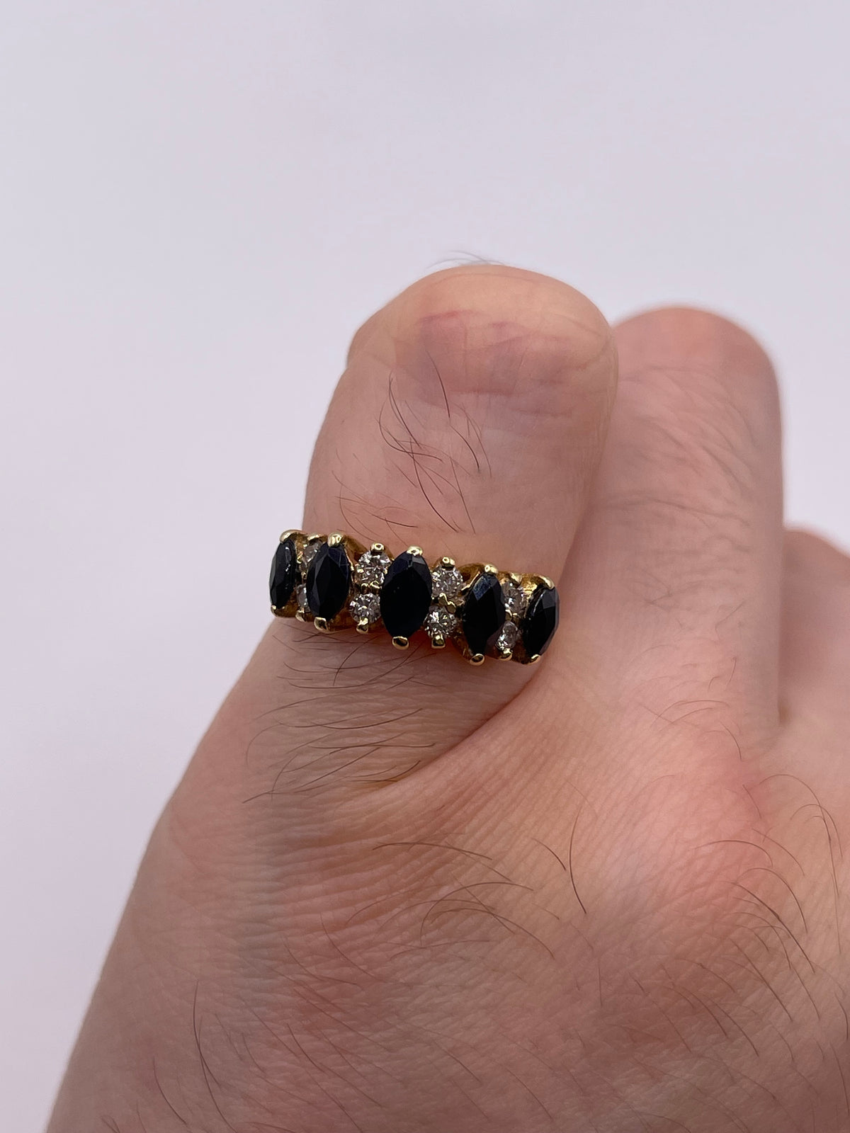 18ct gold sapphire and diamond ring