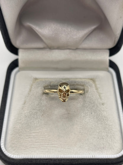 9ct gold skull ring