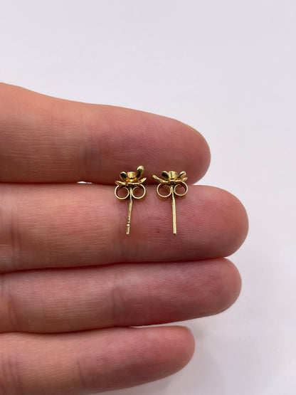 18ct gold diamond earrings
