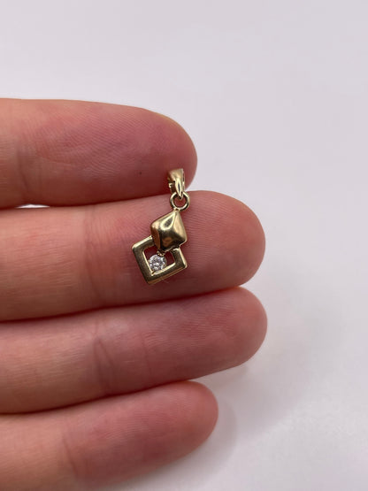 9ct gold diamond pendant