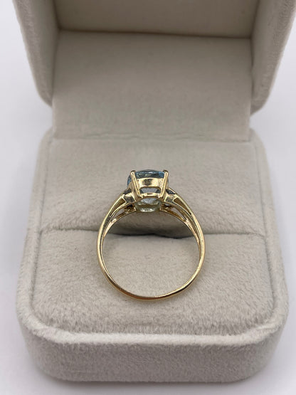 9ct gold topaz and diamond ring