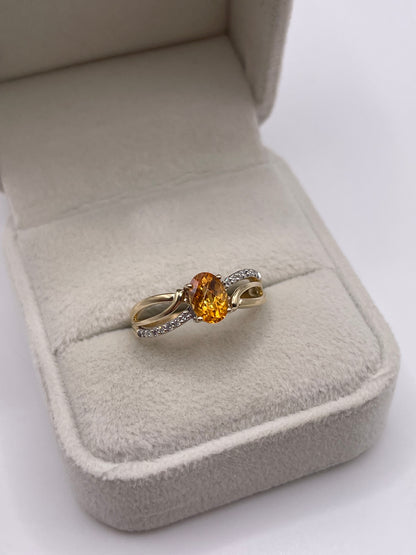 9ct gold mandarin garnet and diamond ring
