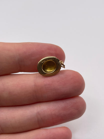 9ct gold hat charm