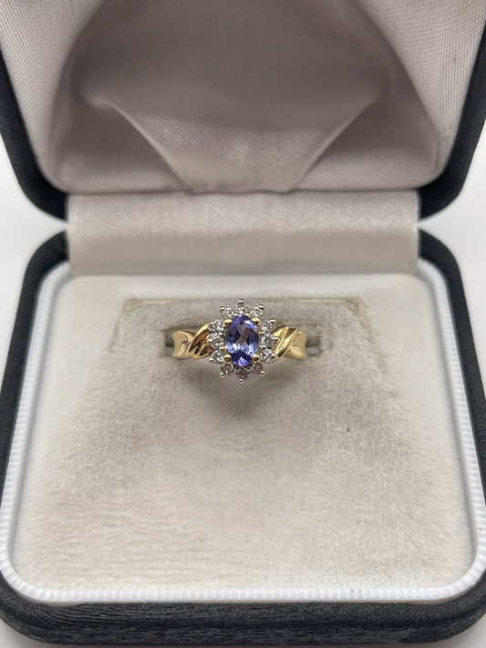 14ct gold tanzanite and diamond ring