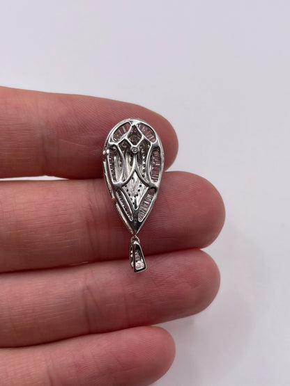 9ct white gold diamond cluster pendant