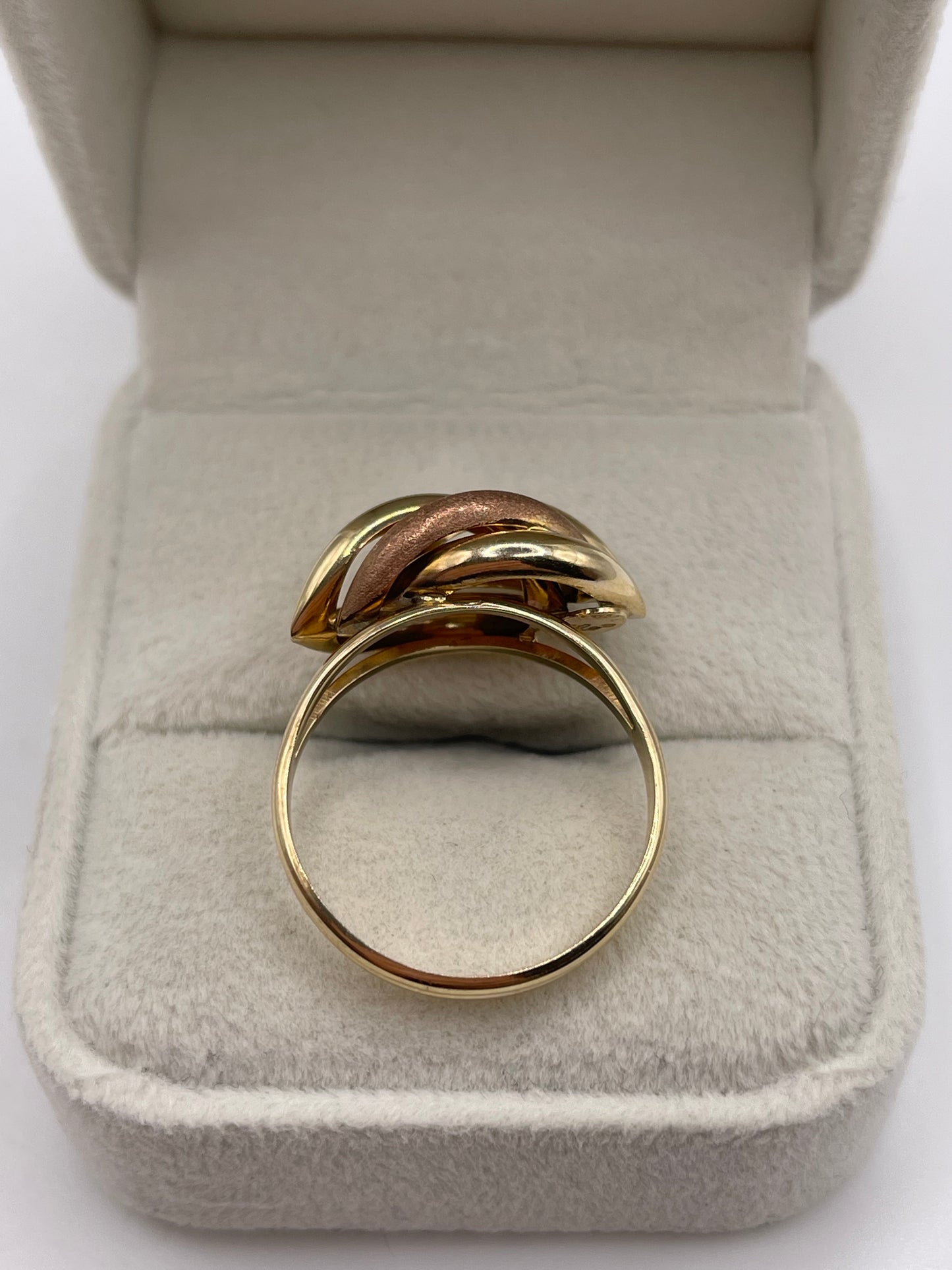 9ct tri gold ring