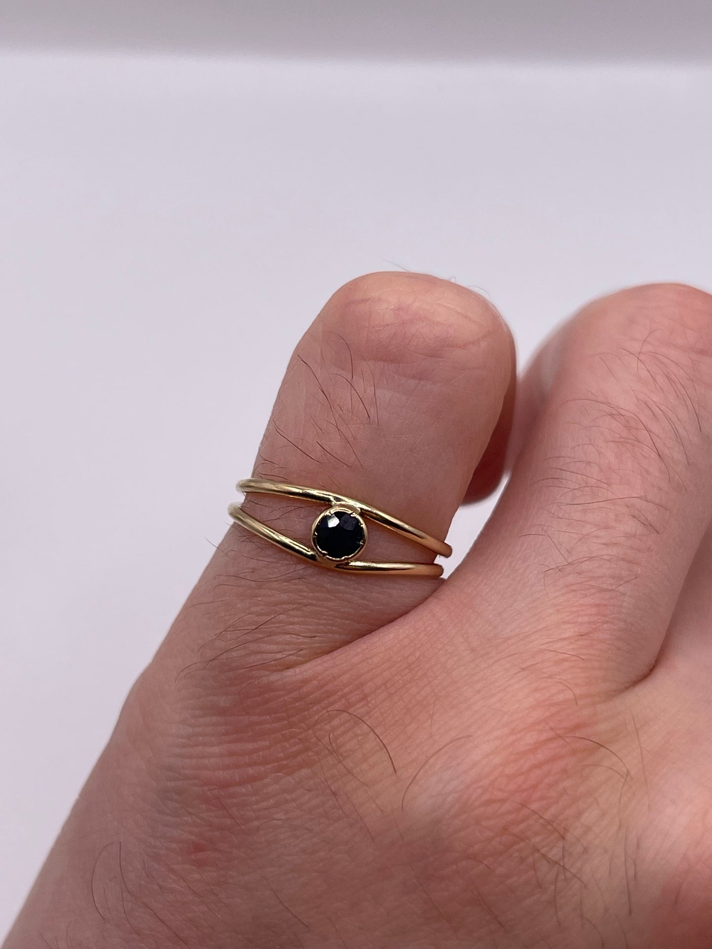 9ct gold sapphire ring