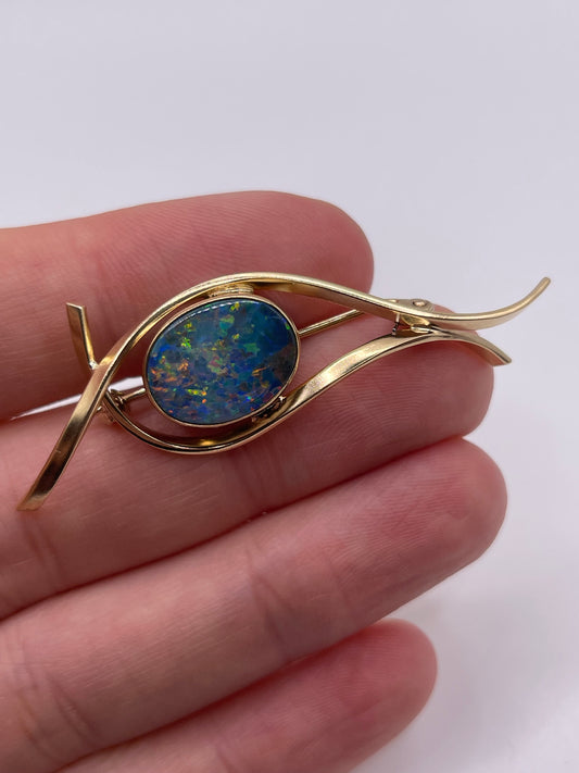 9ct gold black opal doublet brooch
