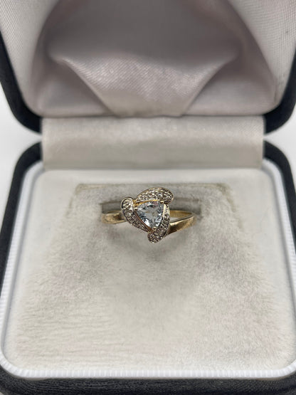 9ct gold topaz cluster ring