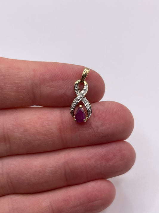 9ct gold ruby and diamond pendant