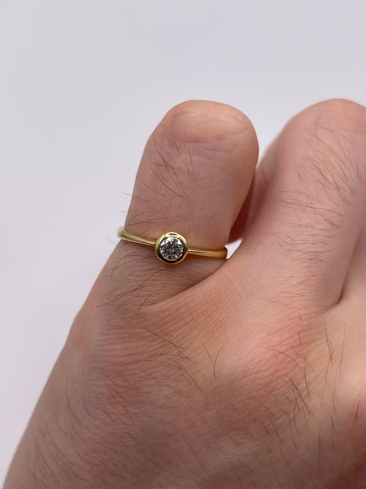 18ct gold diamond ring