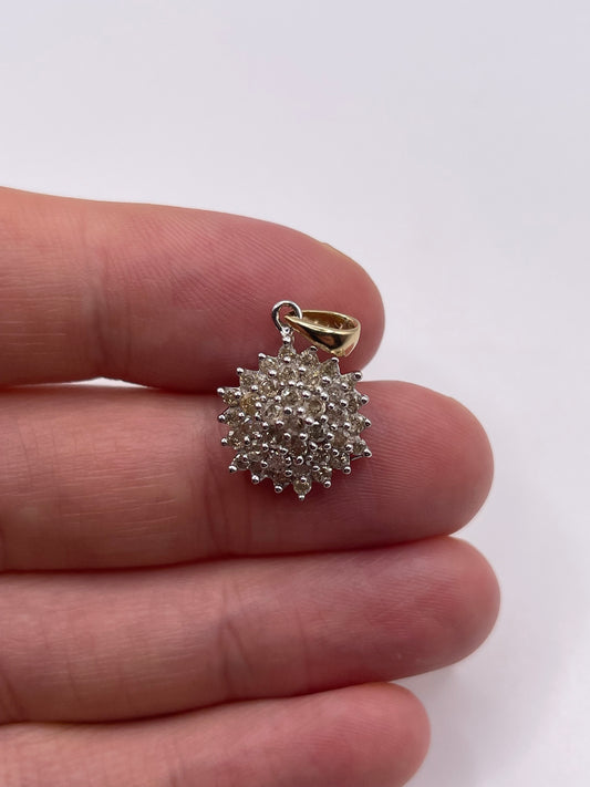 9ct gold 1ct diamond cluster pendant