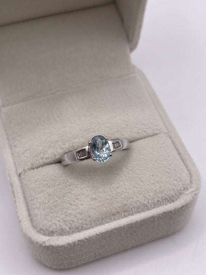 9ct white gold aquamarine and diamond ring