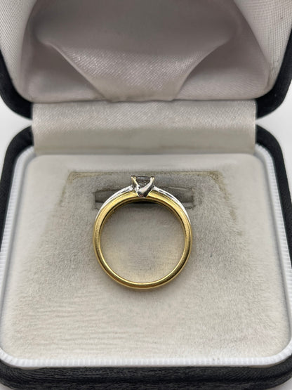 18ct two tone diamond ring