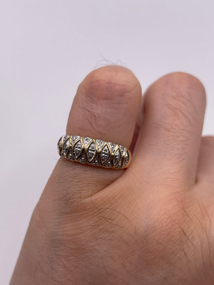 9ct gold diamond ring
