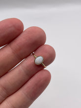 Load image into Gallery viewer, 9ct gold opal ring
