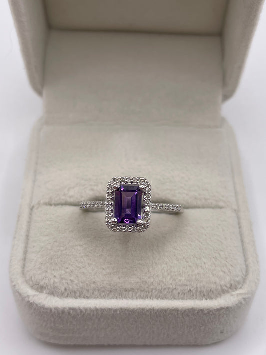 9ct white gold amethyst and diamond ring