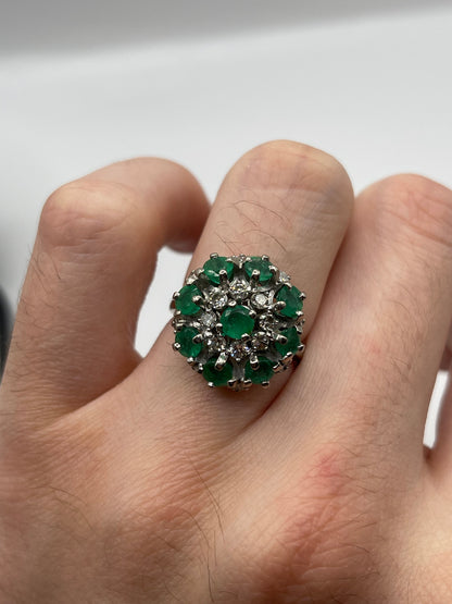 18ct white gold emerald and diamond ring