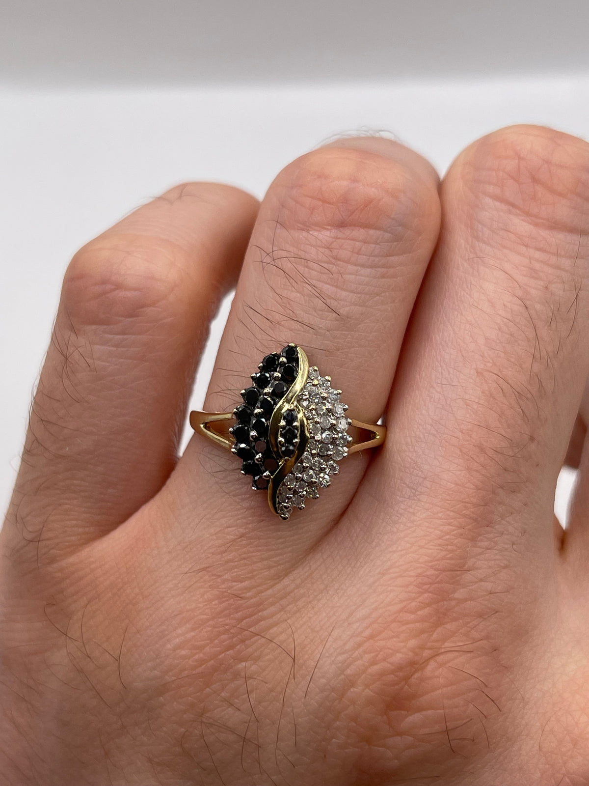 9ct gold diamond cluster ring