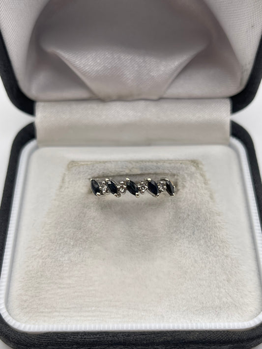 9ct gold sapphire and diamond ring