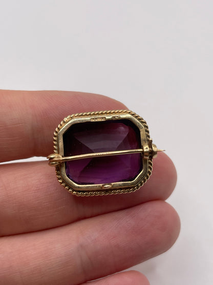 9ct gold amethyst brooch