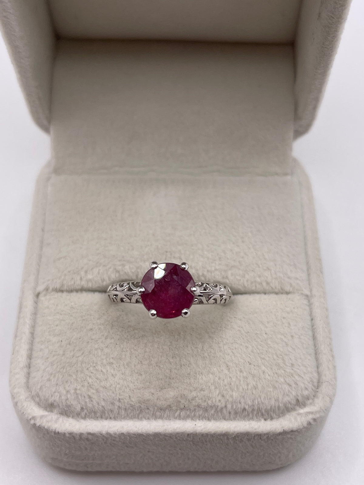 9ct white gold ruby ring