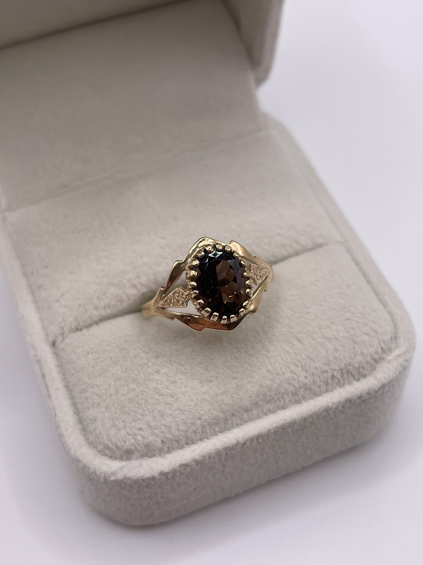 9ct gold Smokey quartz ring