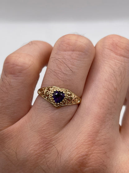 9ct gold amethyst heart ring
